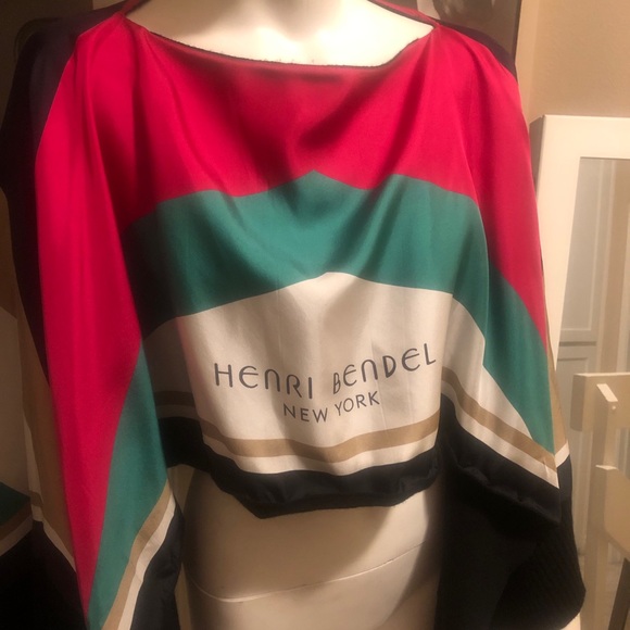 Henri Bendel Reversible Cape Scarf - Picture 2 of 5